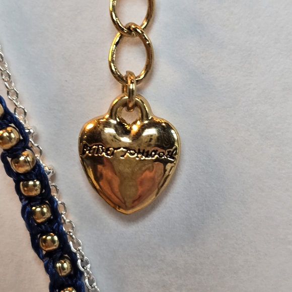 Betsey Johnson Gold and Navy CRYSTAL Heart Necklace with Iridescent Accents - Picture 4 of 12